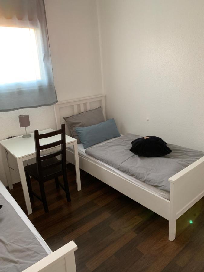 デュッセルドルフ Zum Armen Mann Bed & Breakfast エクステリア 写真